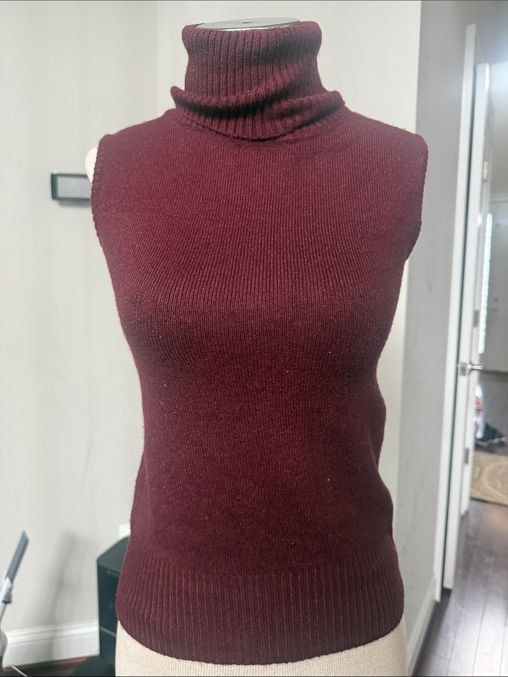 Zara Sleeveless Turtleneck Sweater w Rhinestones Sz M